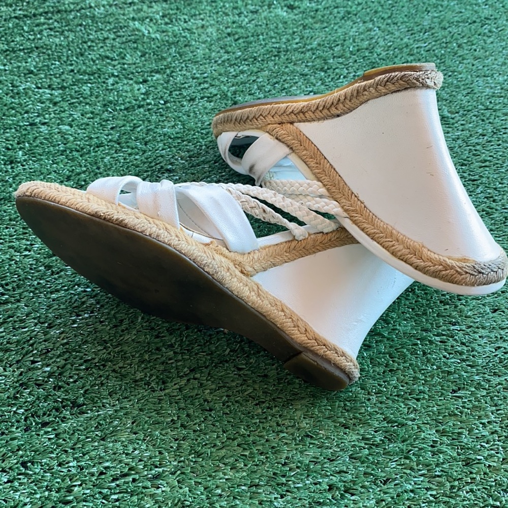 While leather sandals 🛍 - Picture 6 of 8